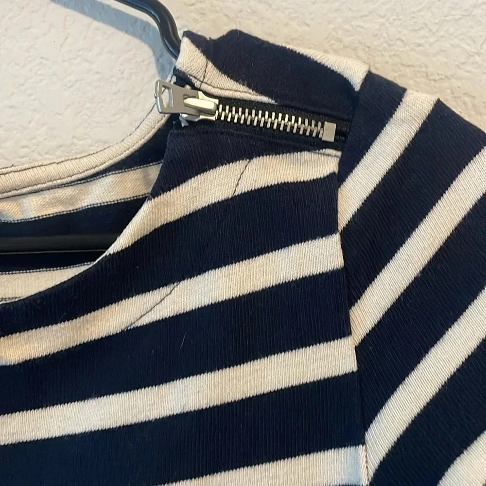GAP XS navy blue and white striped dress - Picture 3 of 5